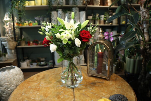 Klassisk kärleksbukett